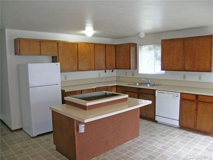 Property Photo: 1118 27th St WA 98225