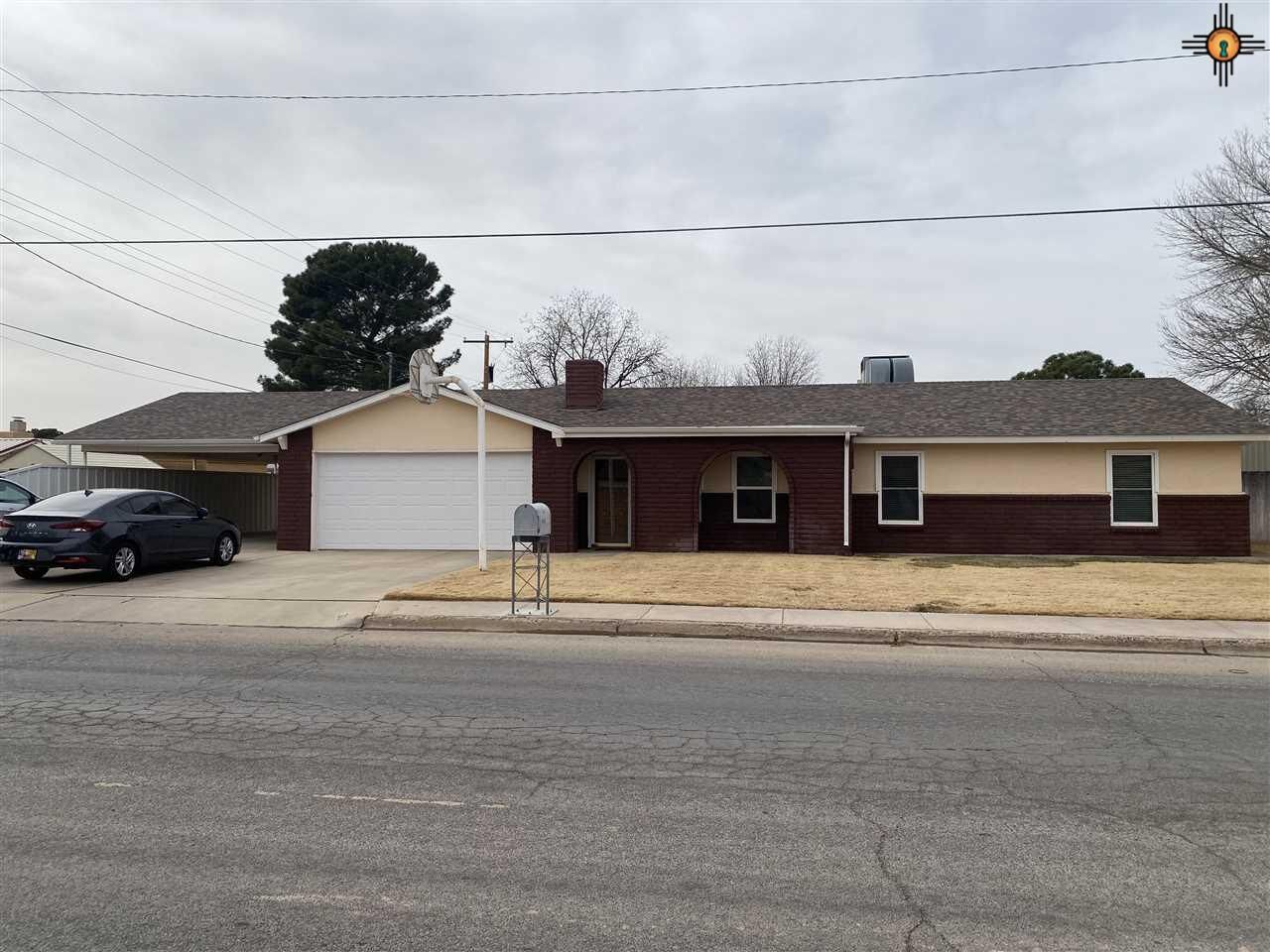 Property Photo: 2001 W Runyan Ave NM 88210