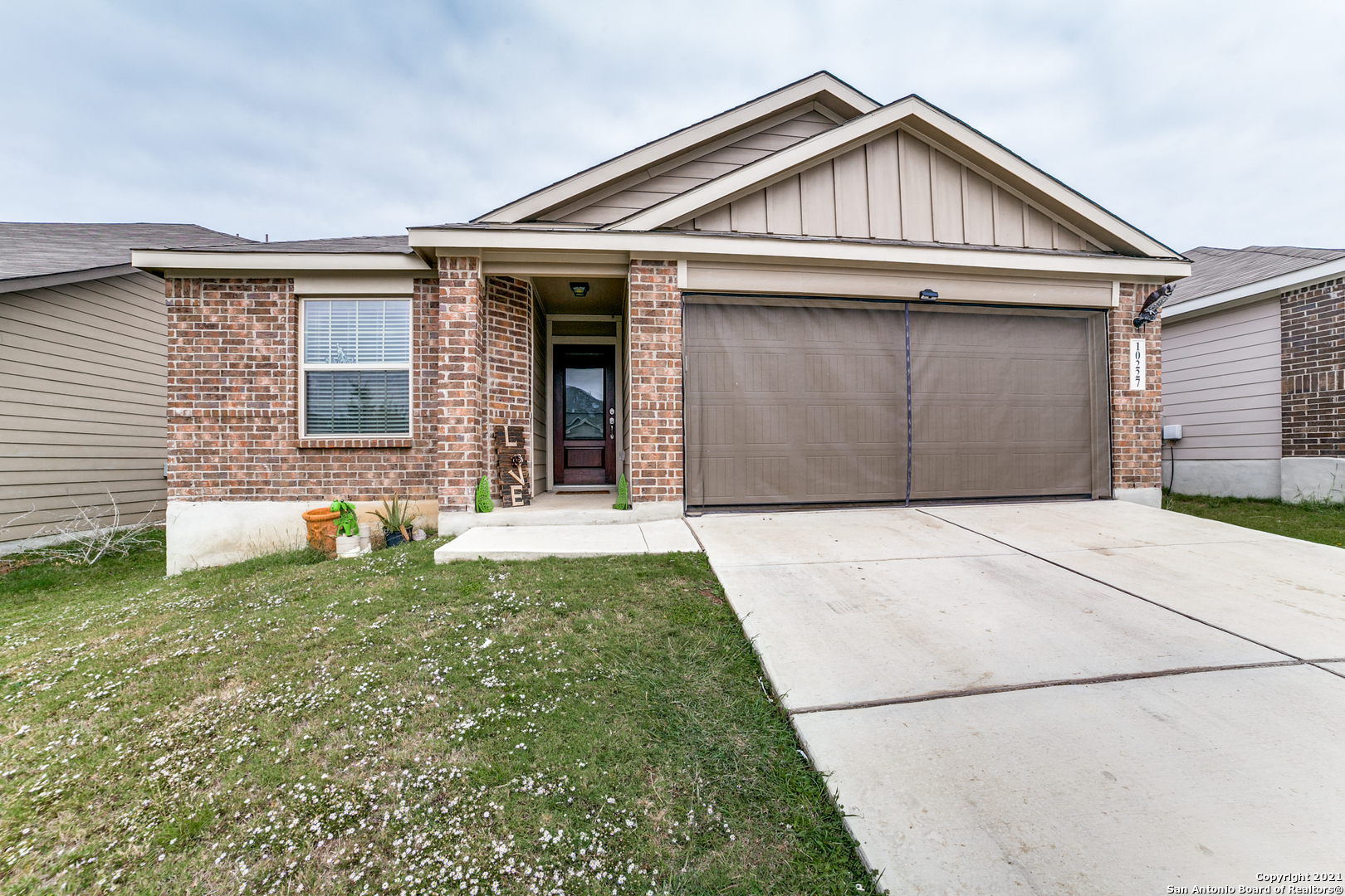 Property Photo:  10227 Midsummer Meadows  TX 78109 