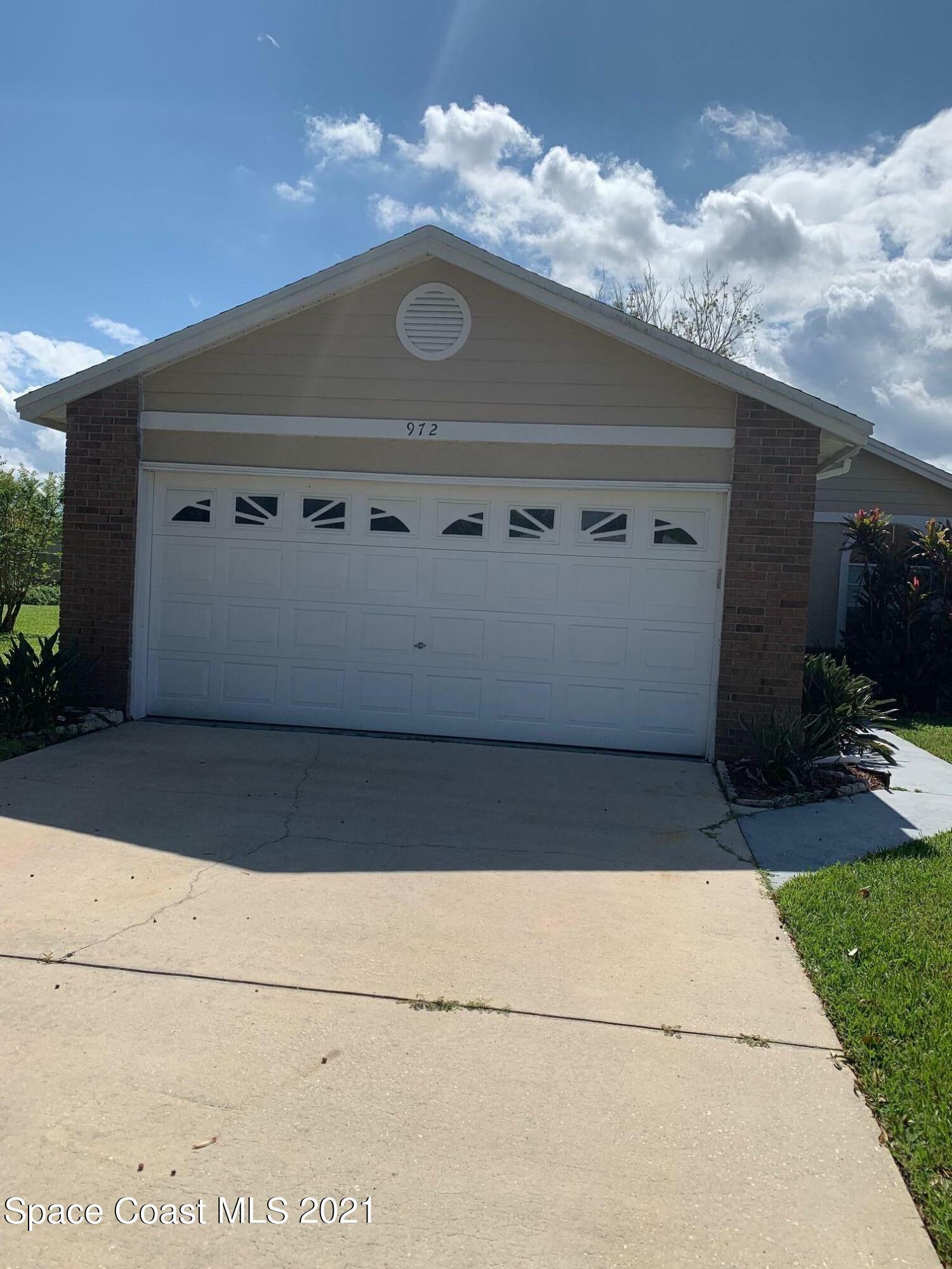 Property Photo: 972 S Fork Circle FL 32901
