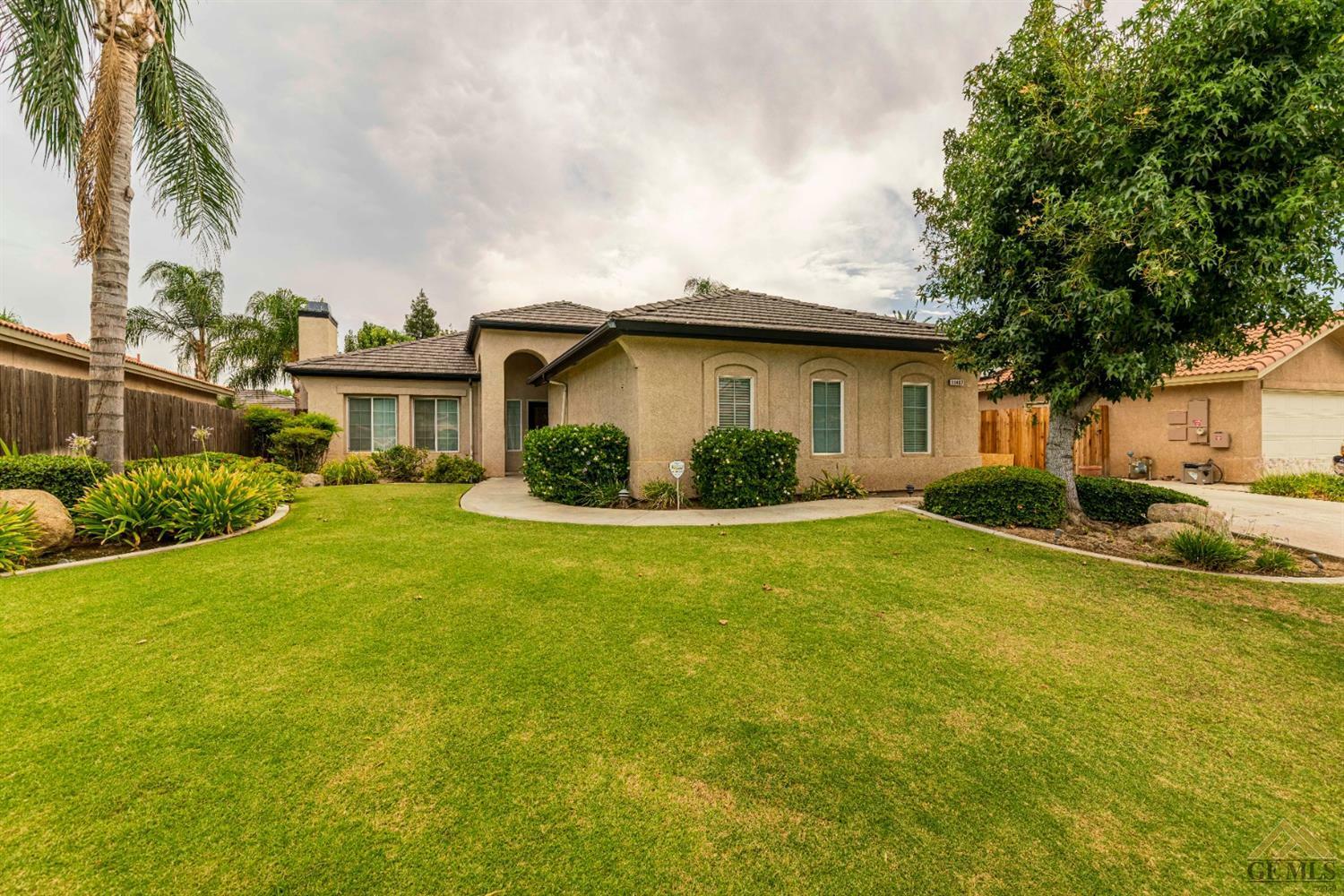 Property Photo:  11407 Rotherfield Place  CA 93311 