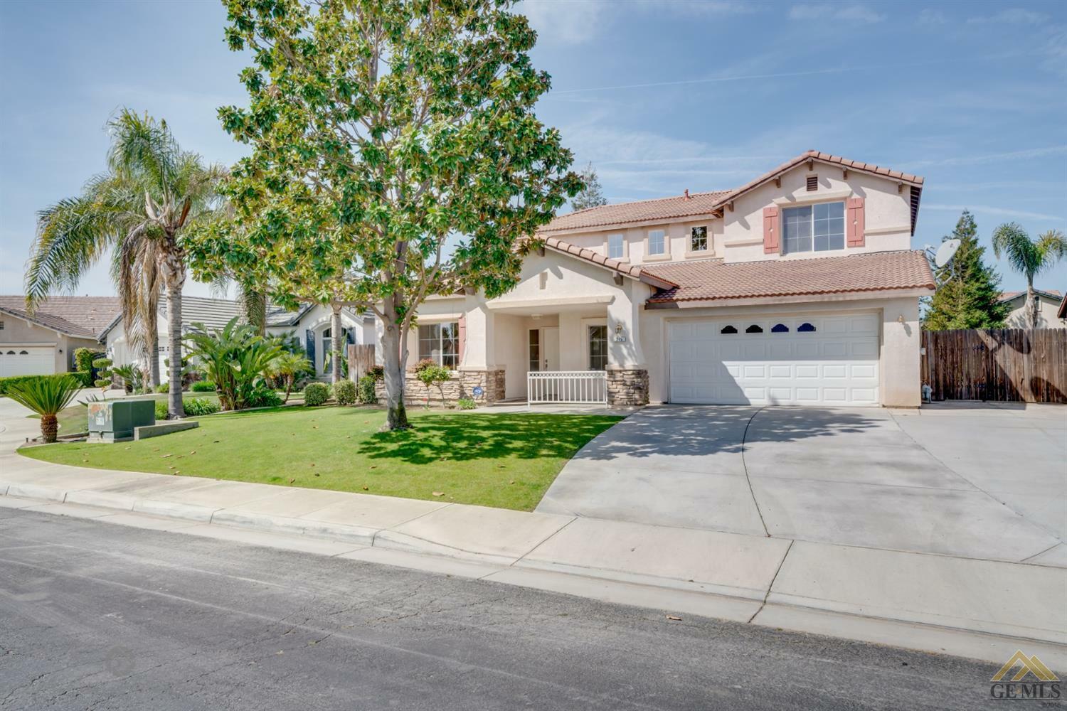 Property Photo:  215 Irish Crystal Court  CA 93314 