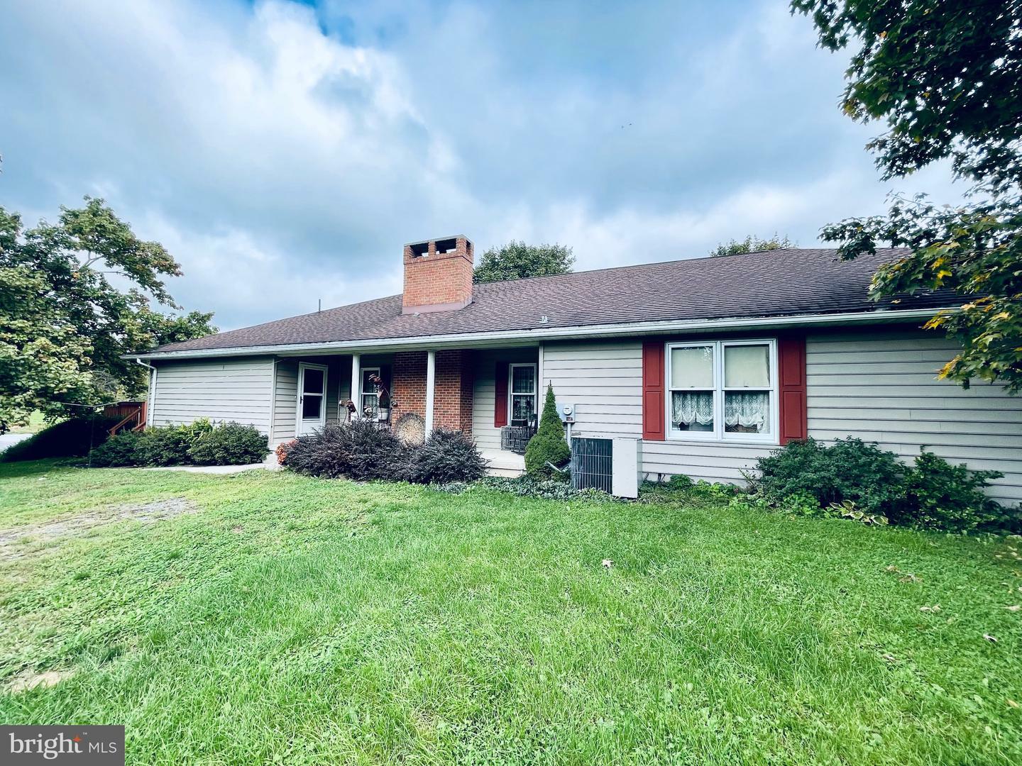 Property Photo: 100 Sunrise Road PA 17972