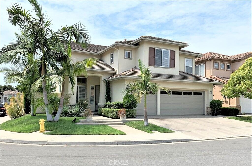 Property Photo:  45 Calavera  CA 92606 