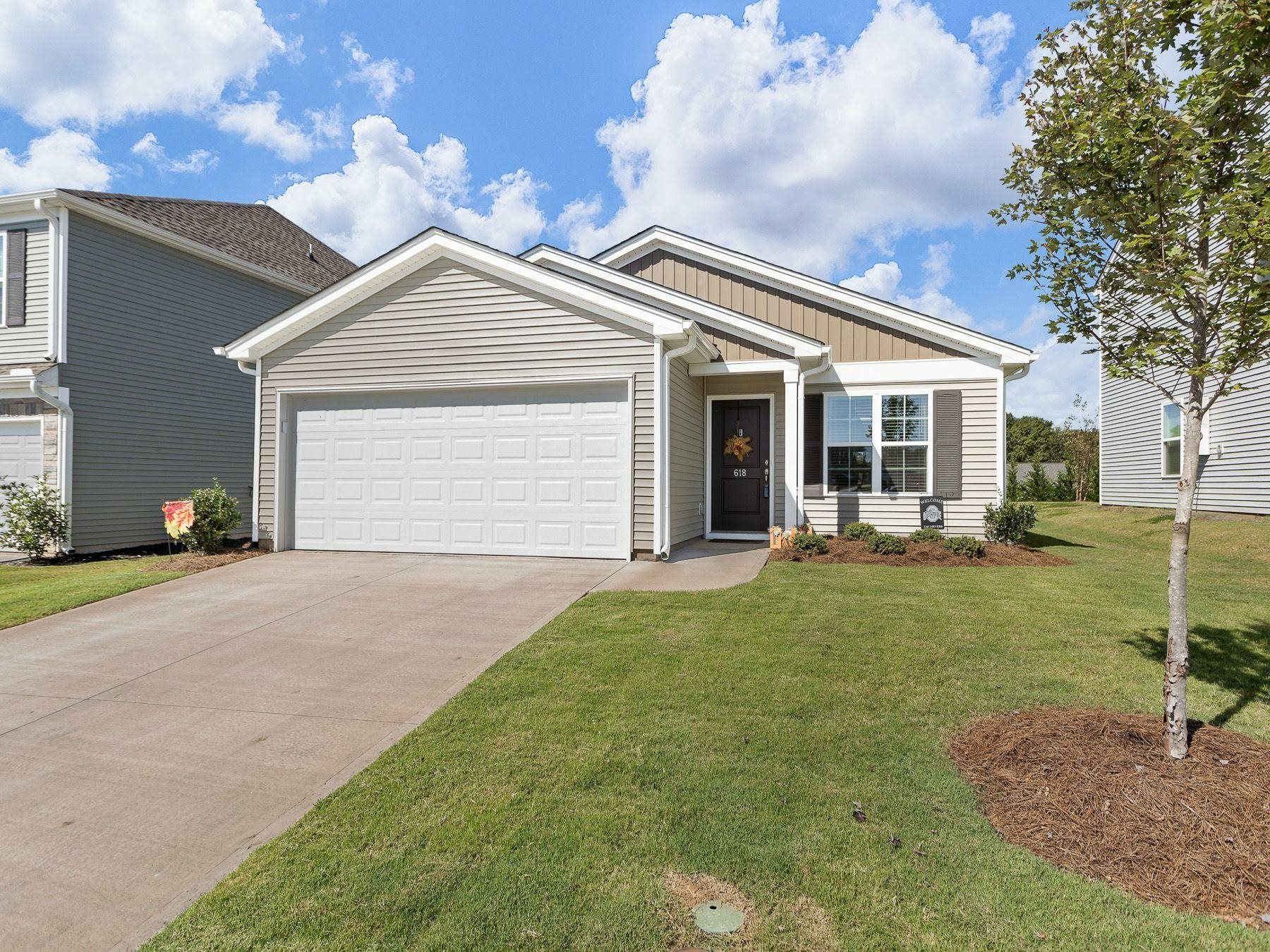 Property Photo:  618 Ridgeville Crossing Dr.  SC 29349 