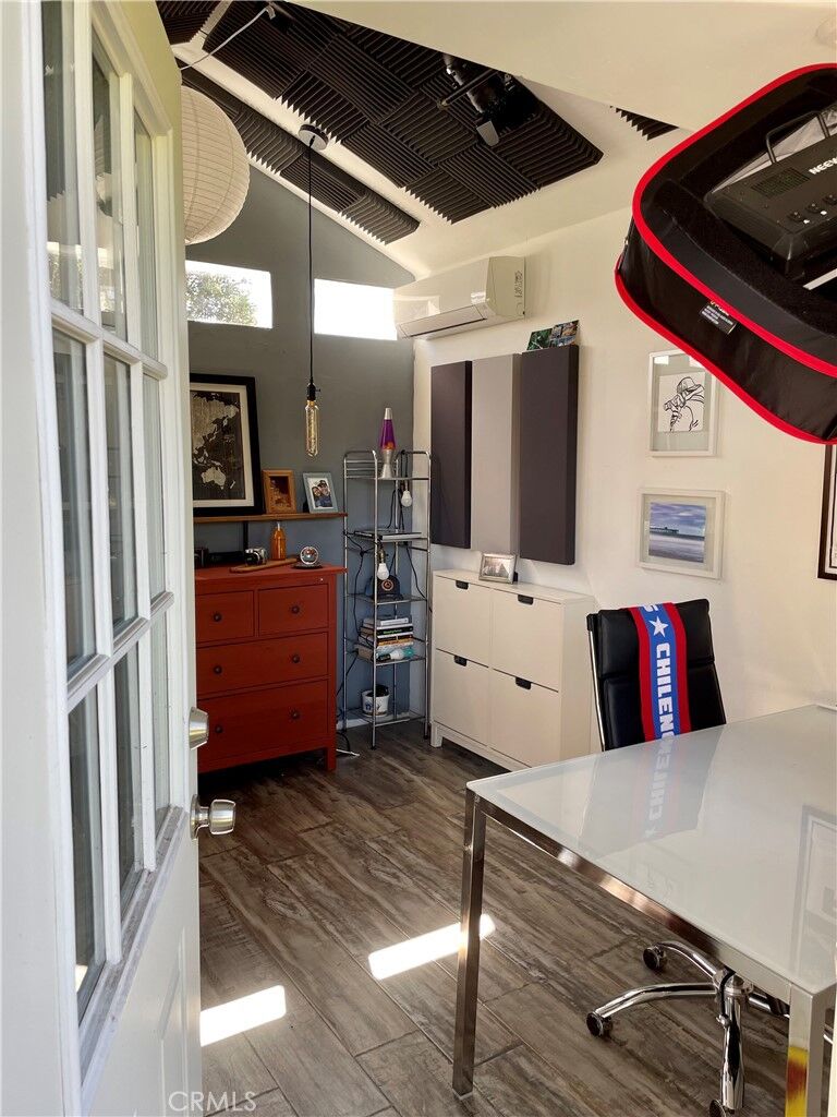 Property Photo:  531 N Hale Avenue  CA 92831 