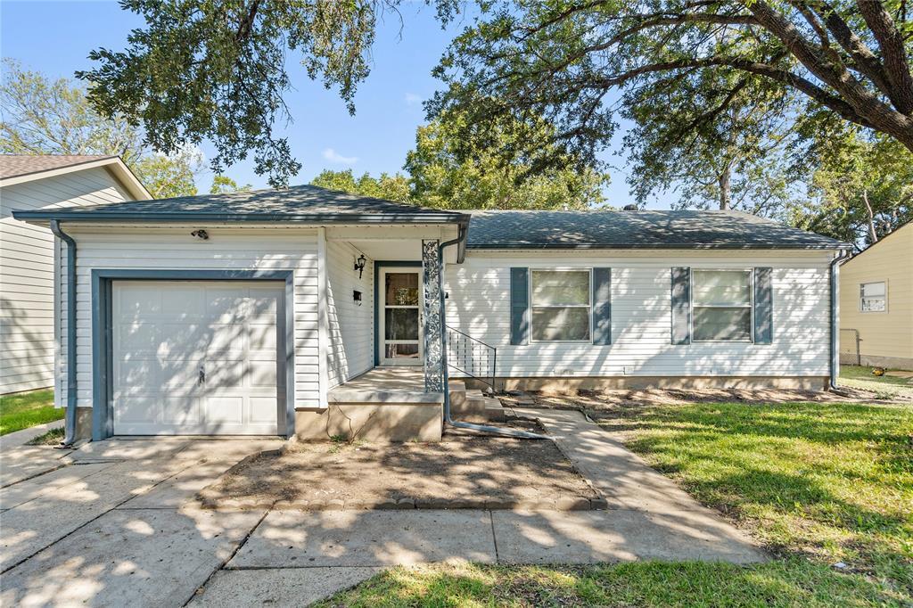 Property Photo:  1437 Nash Street  TX 75042 