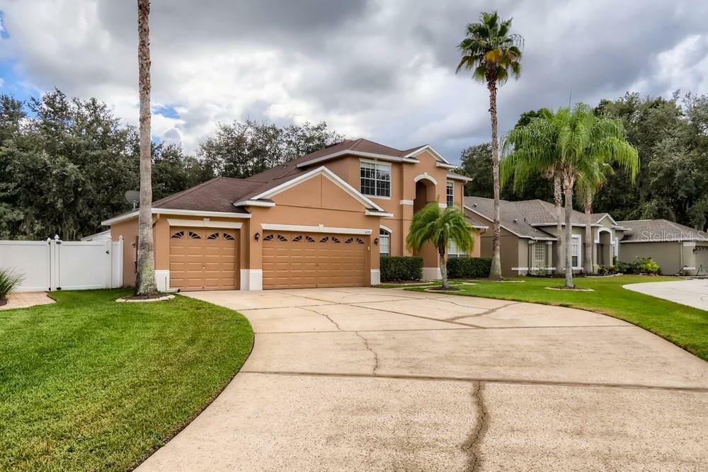 Property Photo:  5775 Autumn Chase Circle  FL 32773 