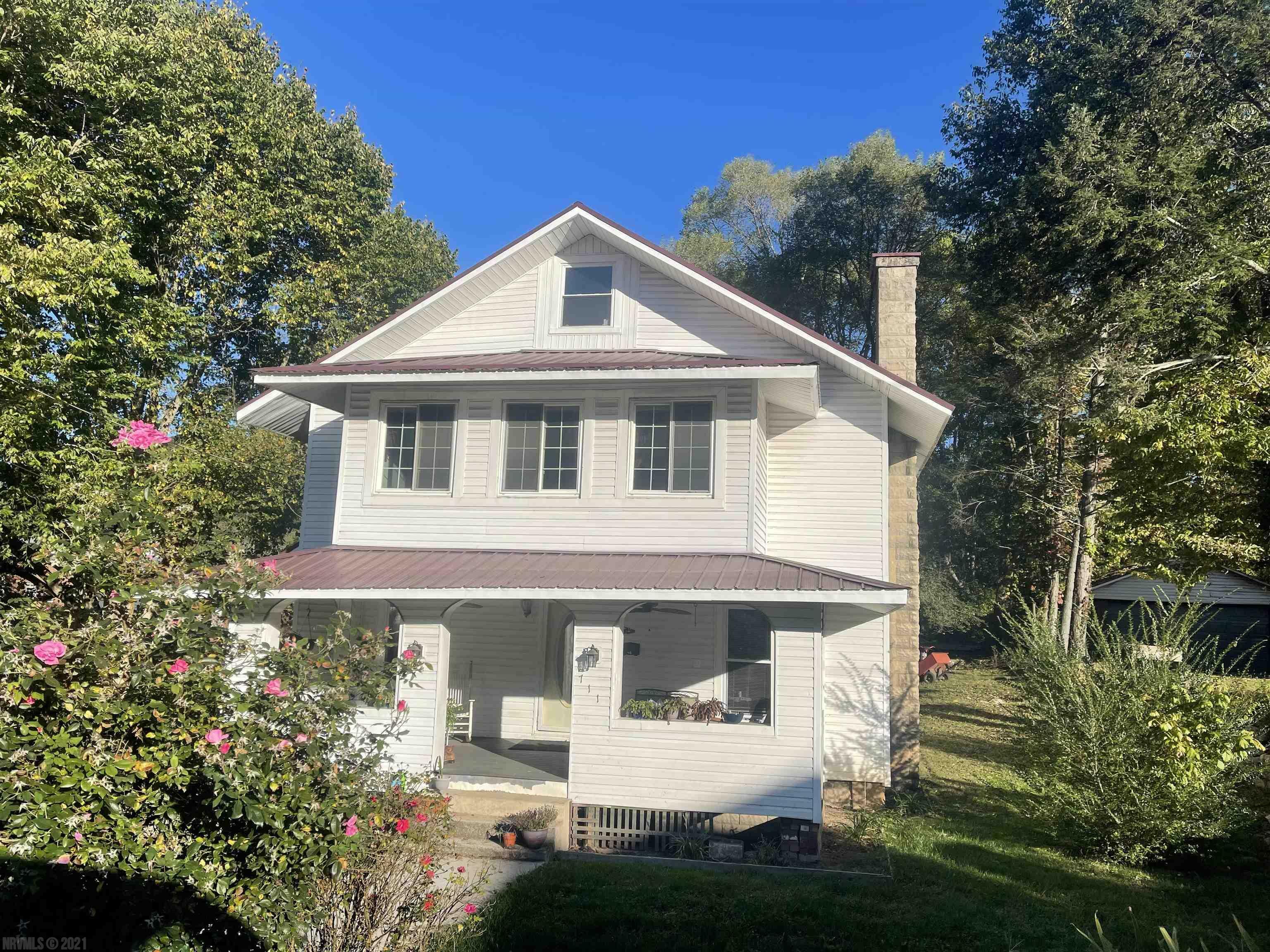 Property Photo:  711 Wolf Street  VA 24124 