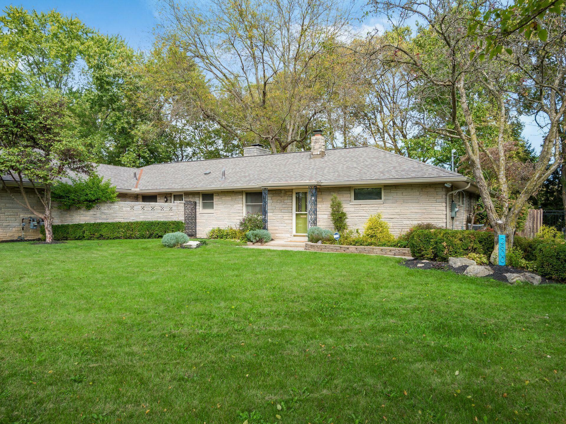 Property Photo:  2800 Elginfield Road  OH 43220 