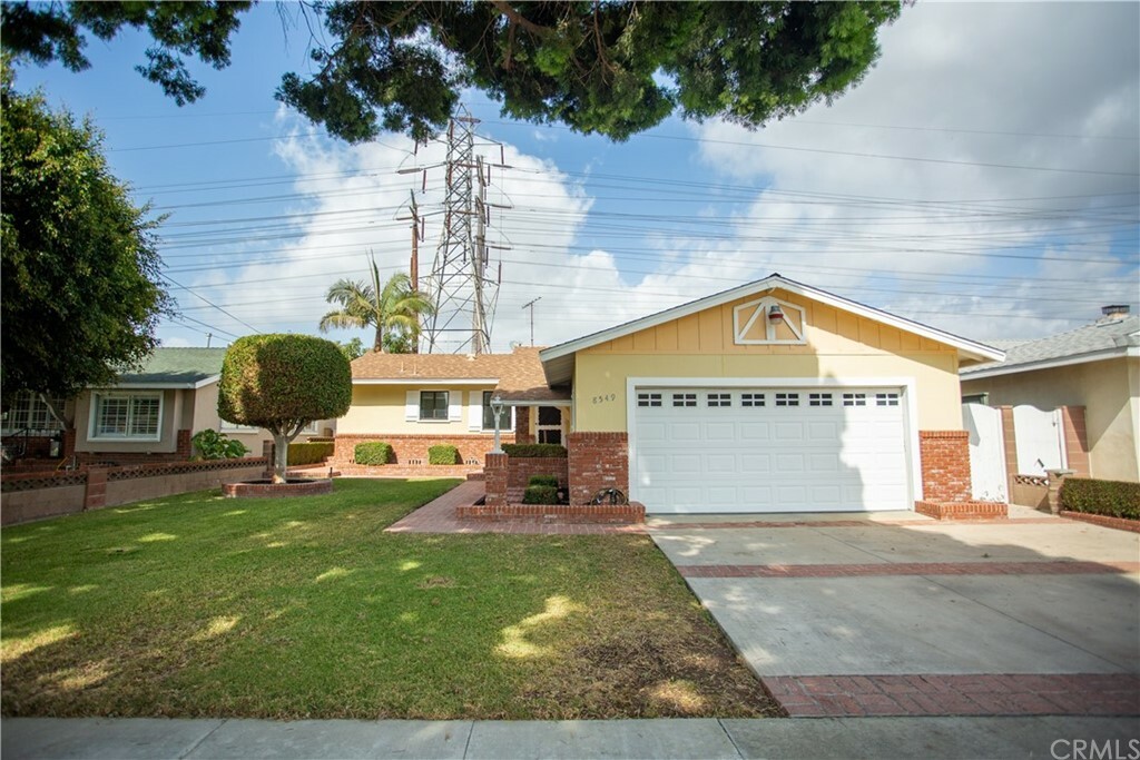 Property Photo:  8549 Phlox Drive  CA 90620 