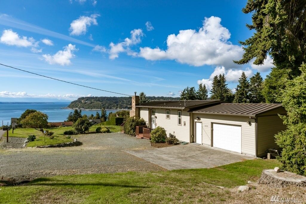 Property Photo: 4195 Possession Shores Rd WA 98236