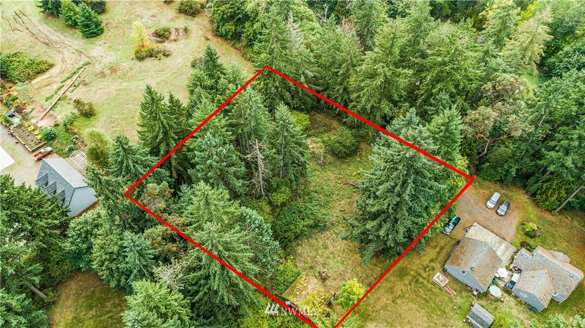 Property Photo:  3705 28th Avenue E  WA 98404 