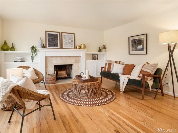 Property Photo: 7321 Earl Ave NW WA 98117