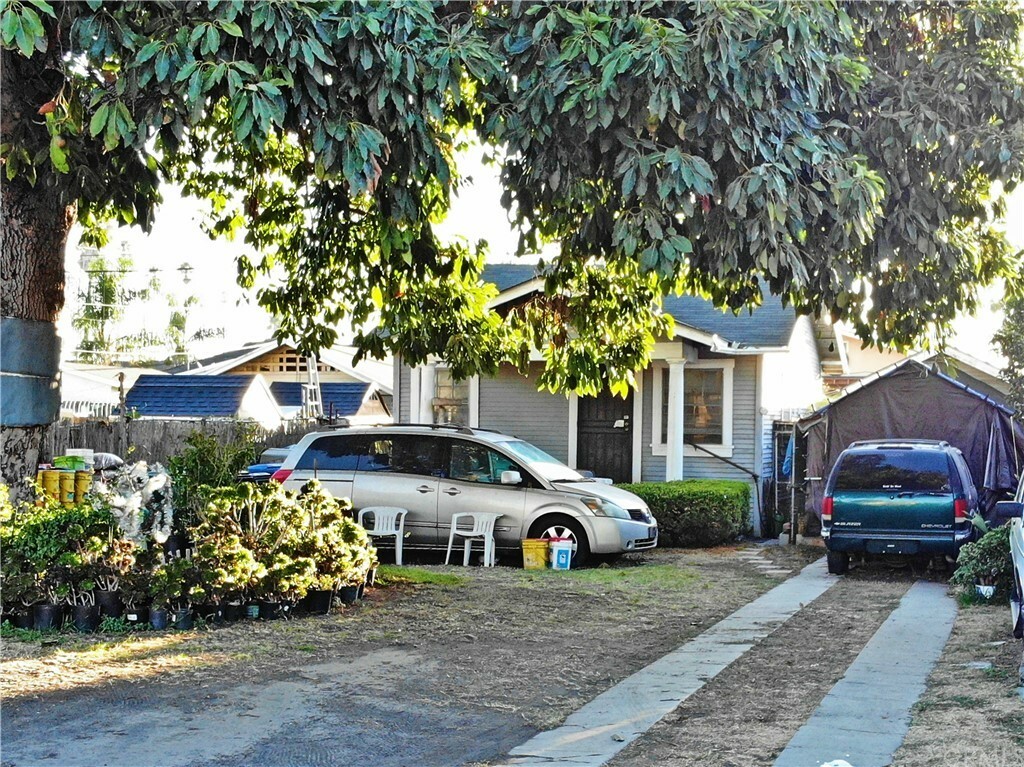 Property Photo:  3528 7th Avenue  CA 90018 