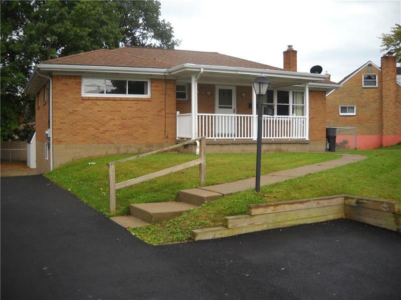 Property Photo: 300 Duke Ln PA 15146