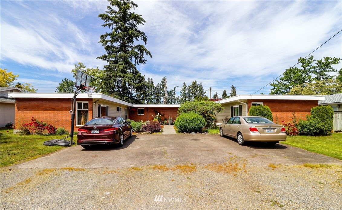 Property Photo:  5707  112th Street SW  WA 98499