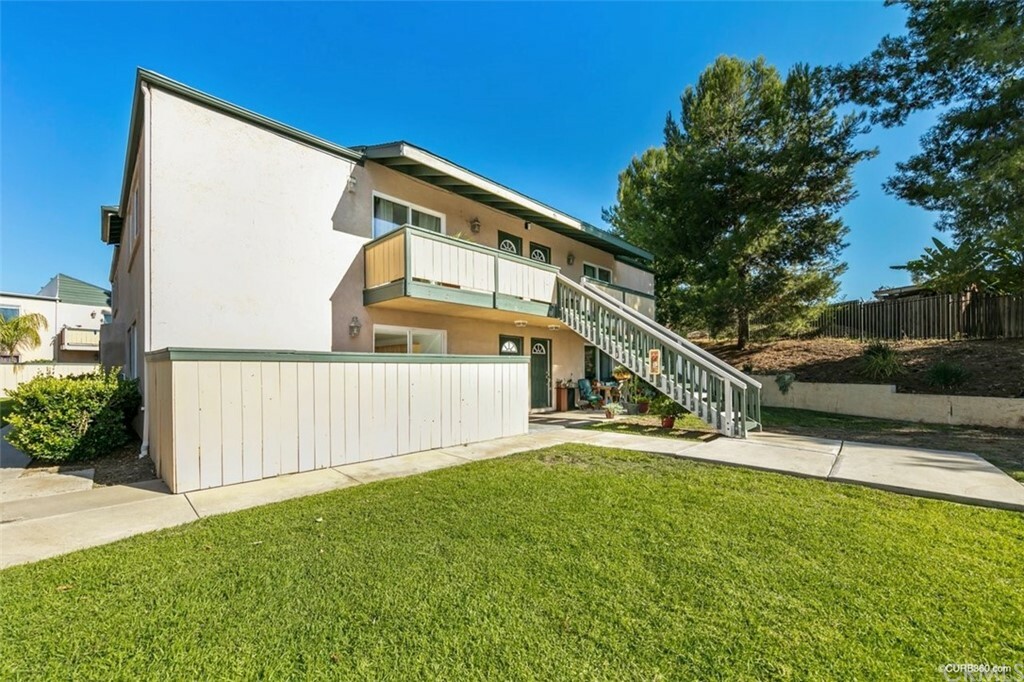 Property Photo:  868 E Alvarado Street 9  CA 92028 