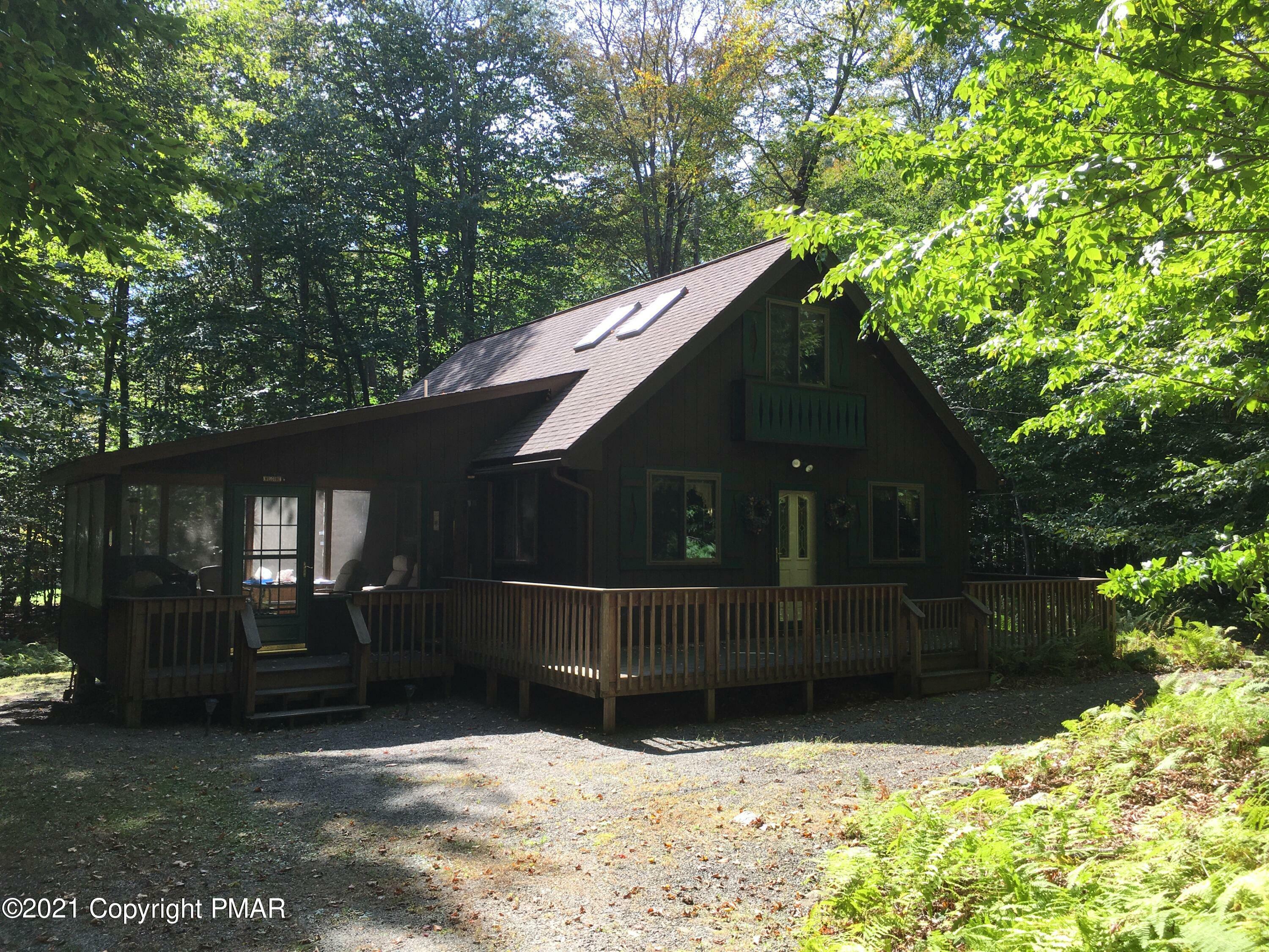 Property Photo:  24 Waterfront Way  PA 18424 