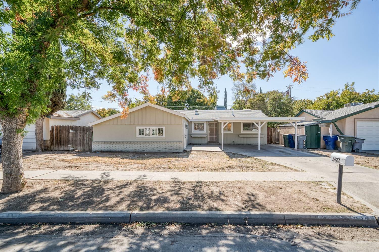 2422 E Holland Avenue  Fresno CA 93726 photo