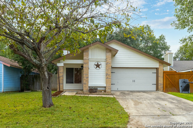 Property Photo:  5922 Misty Glen  TX 78247 