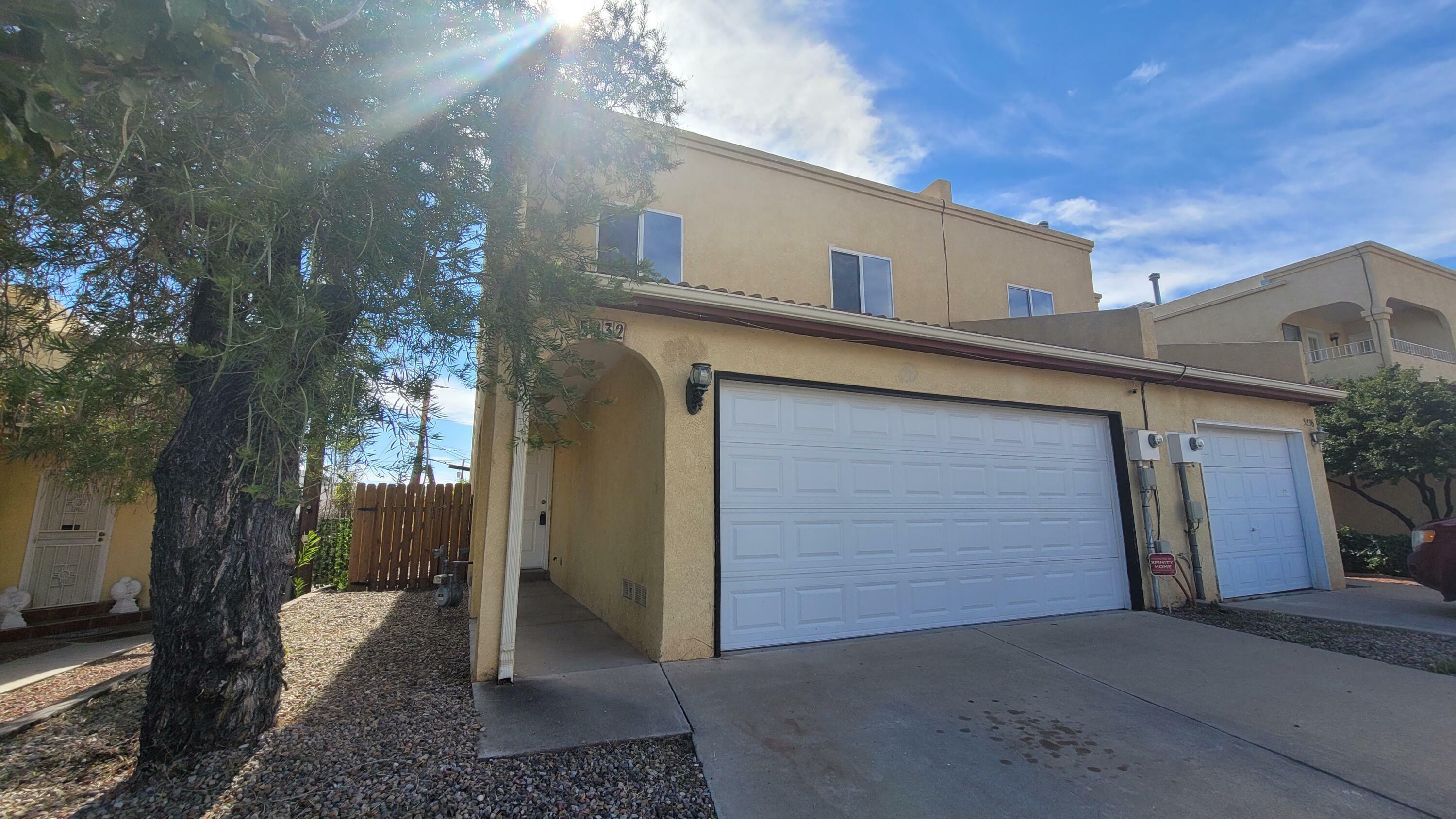 Property Photo:  5232 Esperanza Court NW  NM 87105 