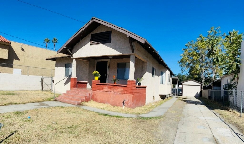 Property Photo:  1272 Spruce Street  CA 92411 