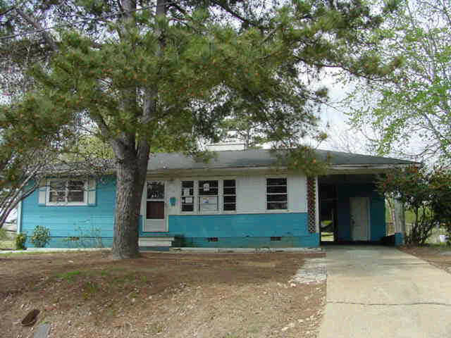 Property Photo:  219 Meadowview Street  MS 39209 