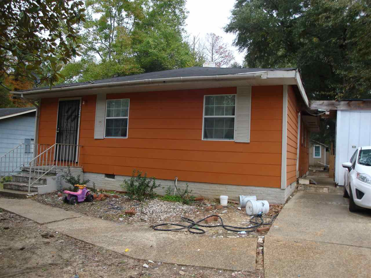 Property Photo: 2524 Coronet Place MS 39204