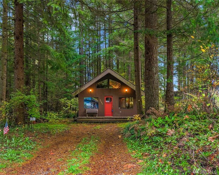 Property Photo:  6206 Shamrock Rd  WA 98266 