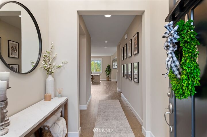 Property Photo:  14675 Crestwood Place E  WA 98391 