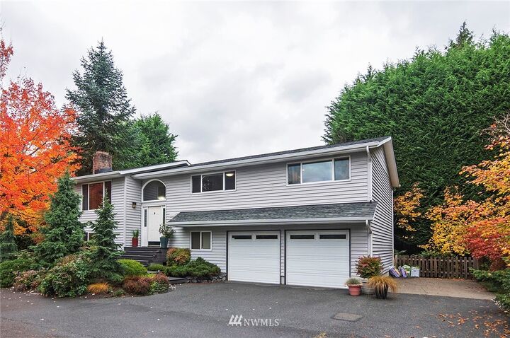 10548 39th Avenue NE  Seattle WA 98125 photo