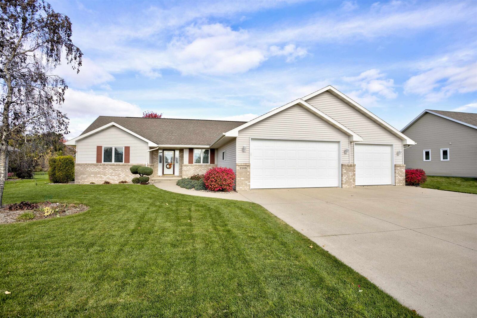 Property Photo: 2108 Olde Country Circle WI 54130