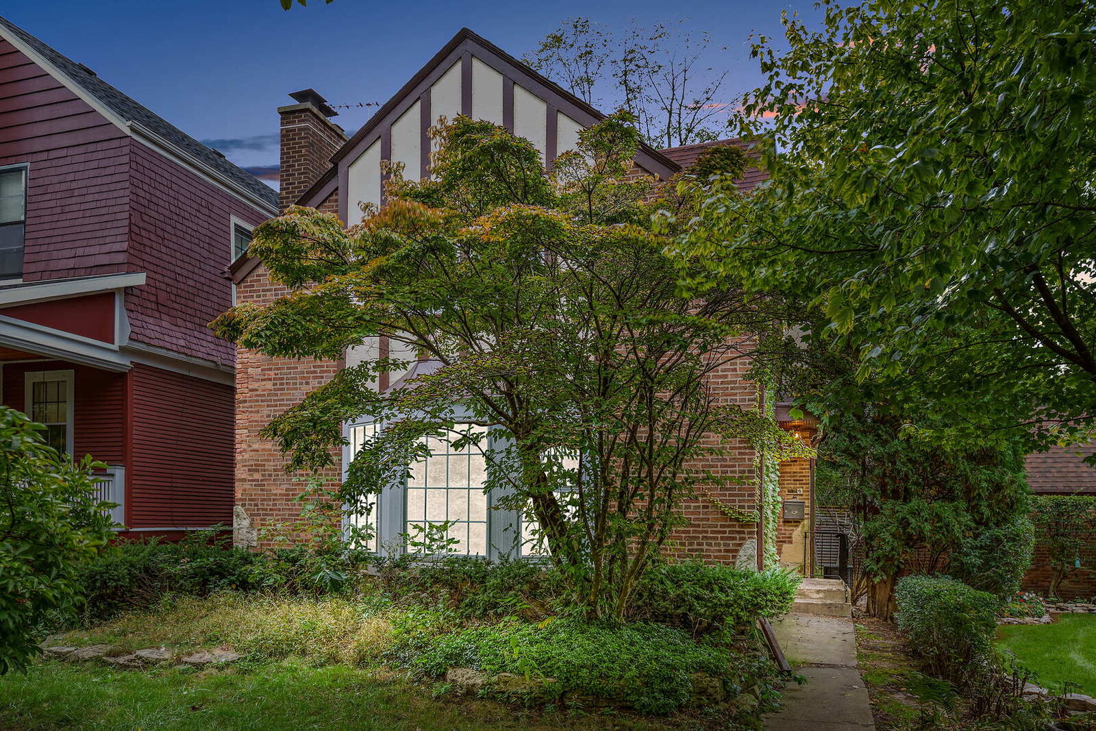 Property Photo:  614 Forest Avenue  IL 60202 