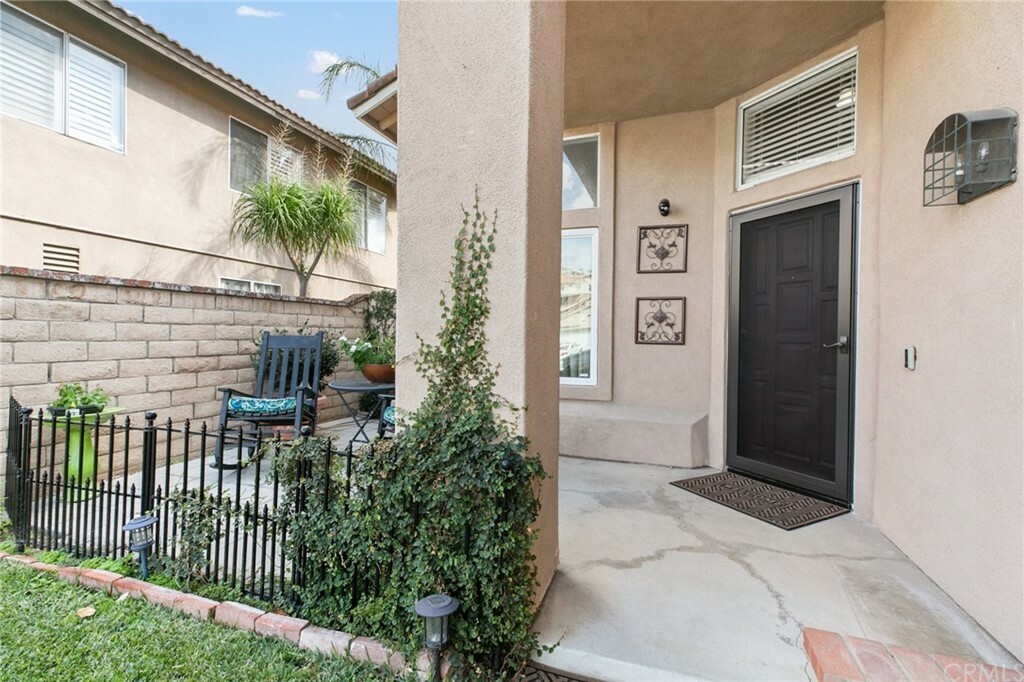 Property Photo:  2622 Presidio Lane  CA 92879 