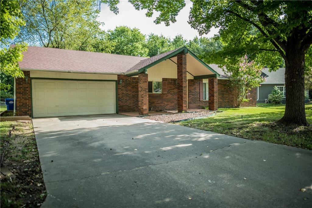 Property Photo:  2729 Highland Circle  AR 72756 