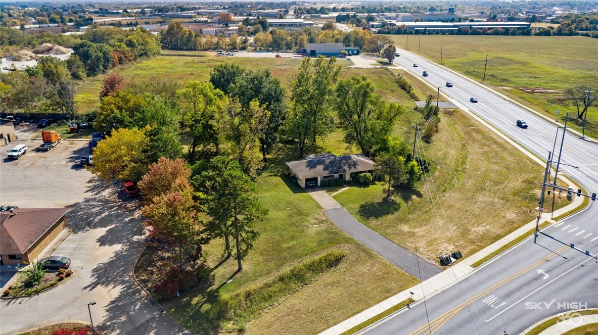 Property Photo:  2217 Old Wire Road  AR 72764 