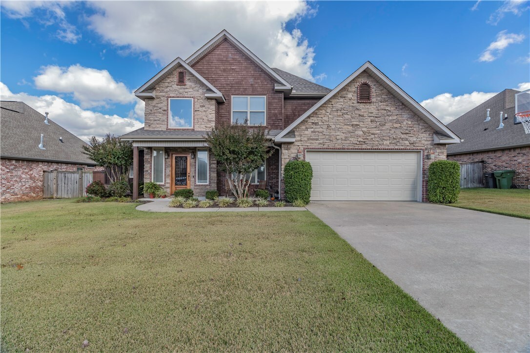 Property Photo: 4217 W Willowbend Drive AR 72758
