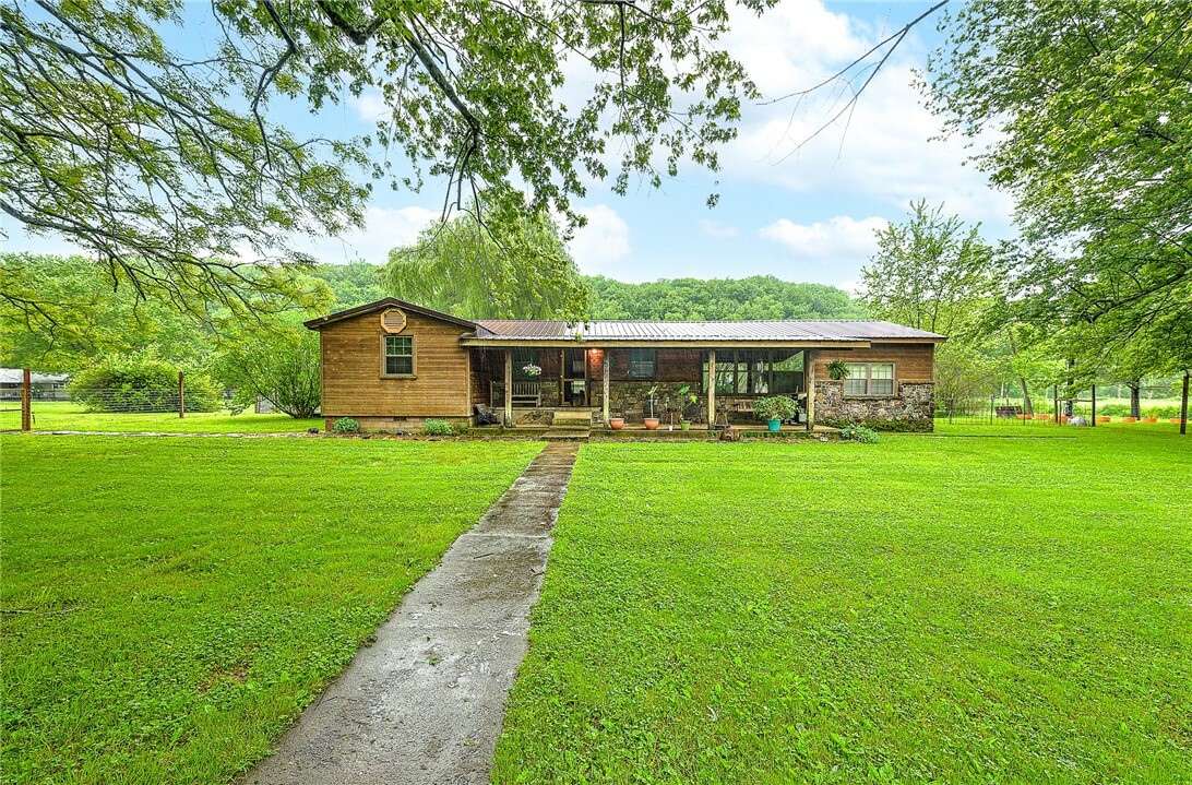 Property Photo:  361 2nd Street  AR 72760 