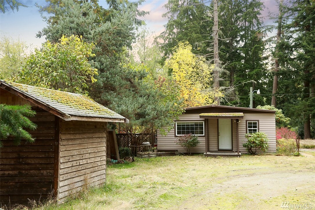 Property Photo:  3835 Midvale Rd  WA 98236 