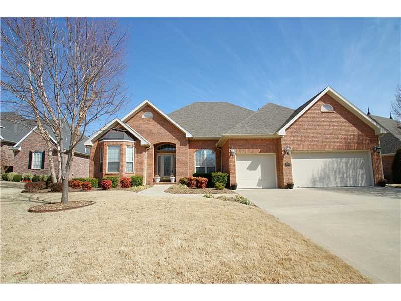 Property Photo: 5068 Strathmore Station Drive AR 72758