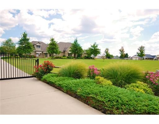 Property Photo:  105 Old Wire Road  AR 72745 
