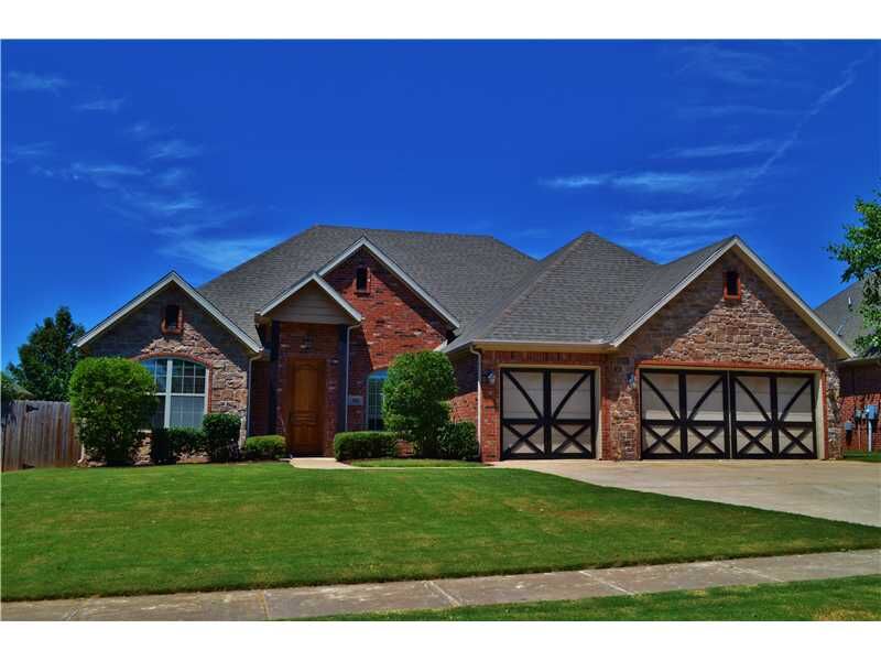 Property Photo: 702 SW Sterling Place AR 72712