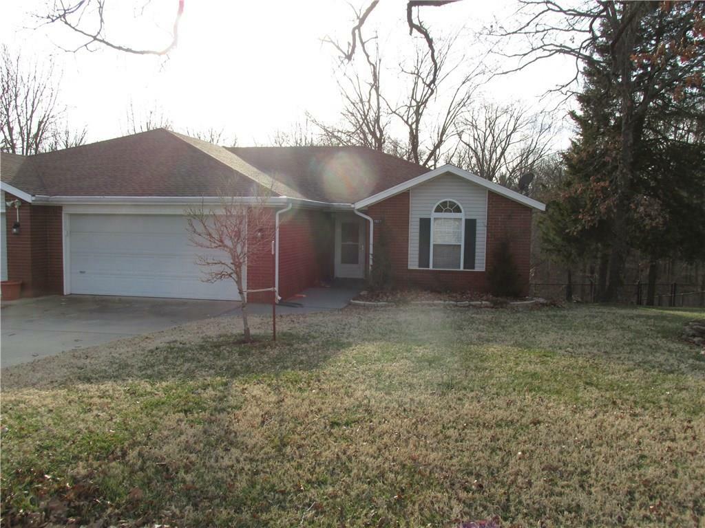 Property Photo:  8651 Stoner Lane  AR 72756 