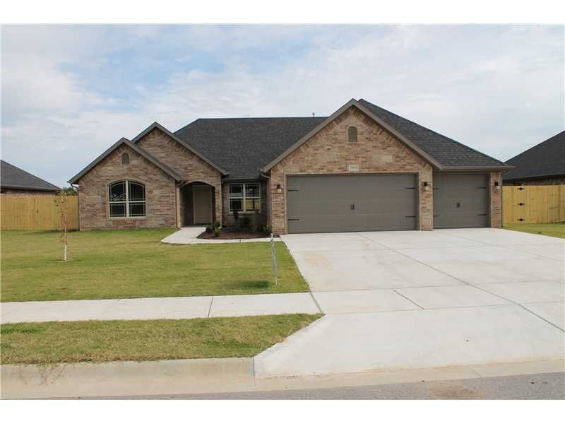 Property Photo: 1901 SW Cypress Street AR 72712