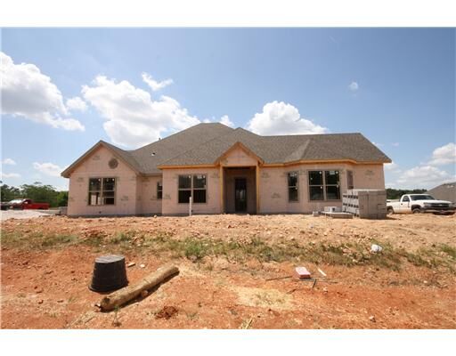 Property Photo: 2333 Eiffel Drive AR 72704