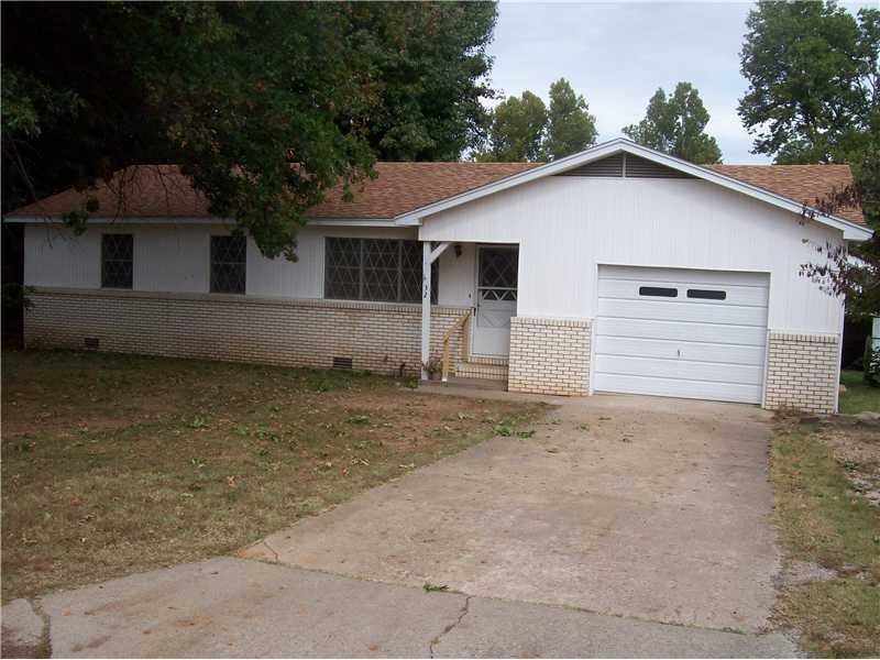Property Photo: 32 E Pittman Street AR 72730