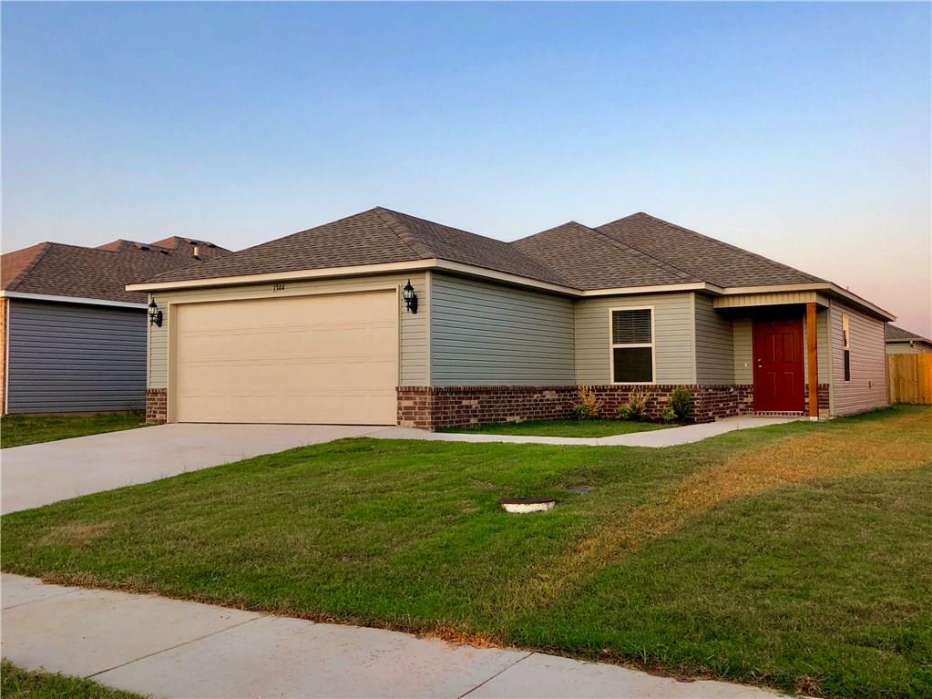 Property Photo:  1344 S Scissortail Lane  AR 72701 