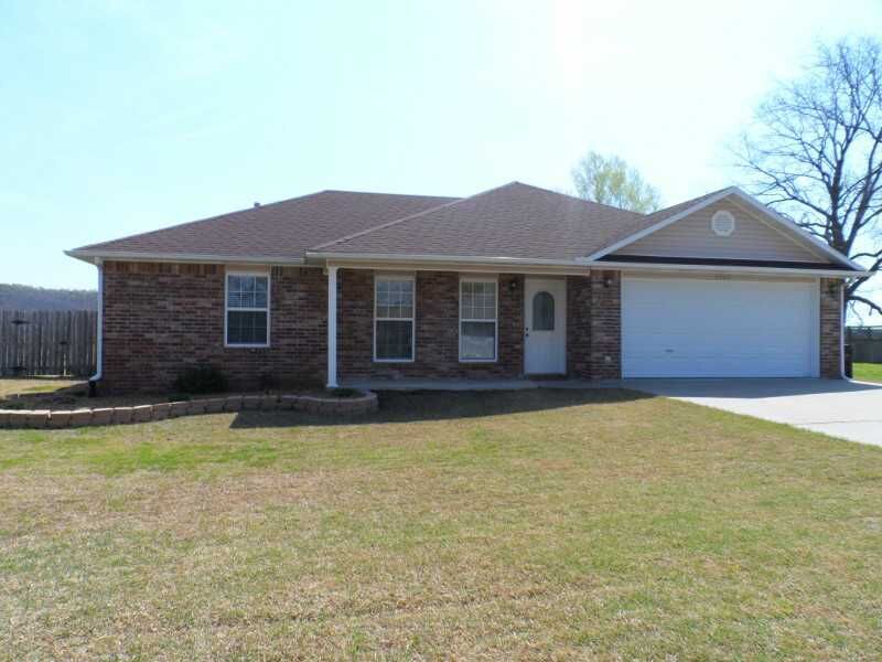 Property Photo: 2768 Jessica Place AR 72701