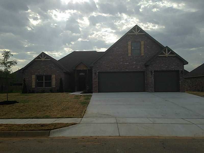 Property Photo:  5807 S 67th Street  AR 72718 